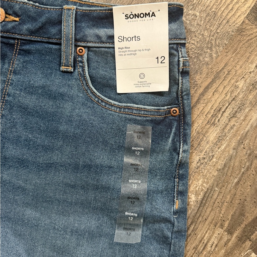 Sonoma Women's Size 12 Classic Blue Jean Shorts NWT - Picture 4 of 7